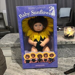 Vintage 1999 Anne Geddes Baby Sunflowers doll
